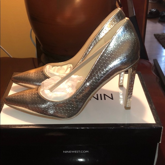 Nine West Shoes - Nine West Light Gold/Silver Pump